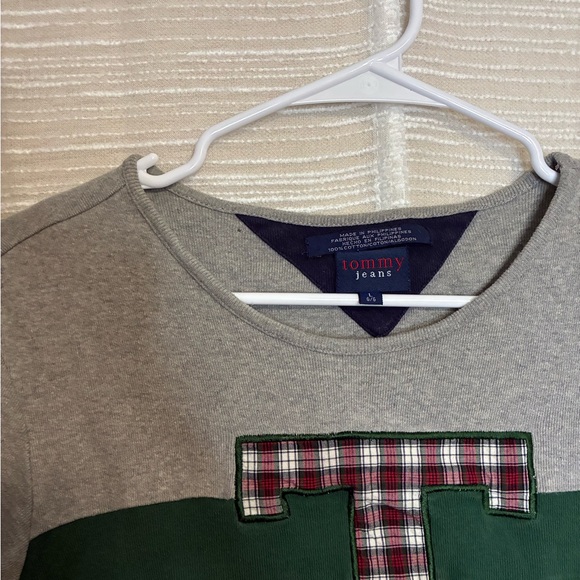 Tommy Hilfiger Vintage Tee Size Large - Picture 5 of 8